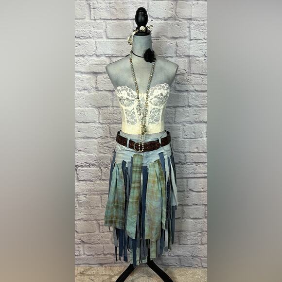 Handmade deconstructed/upcycled denim hula skirt - Picture 1 of 12